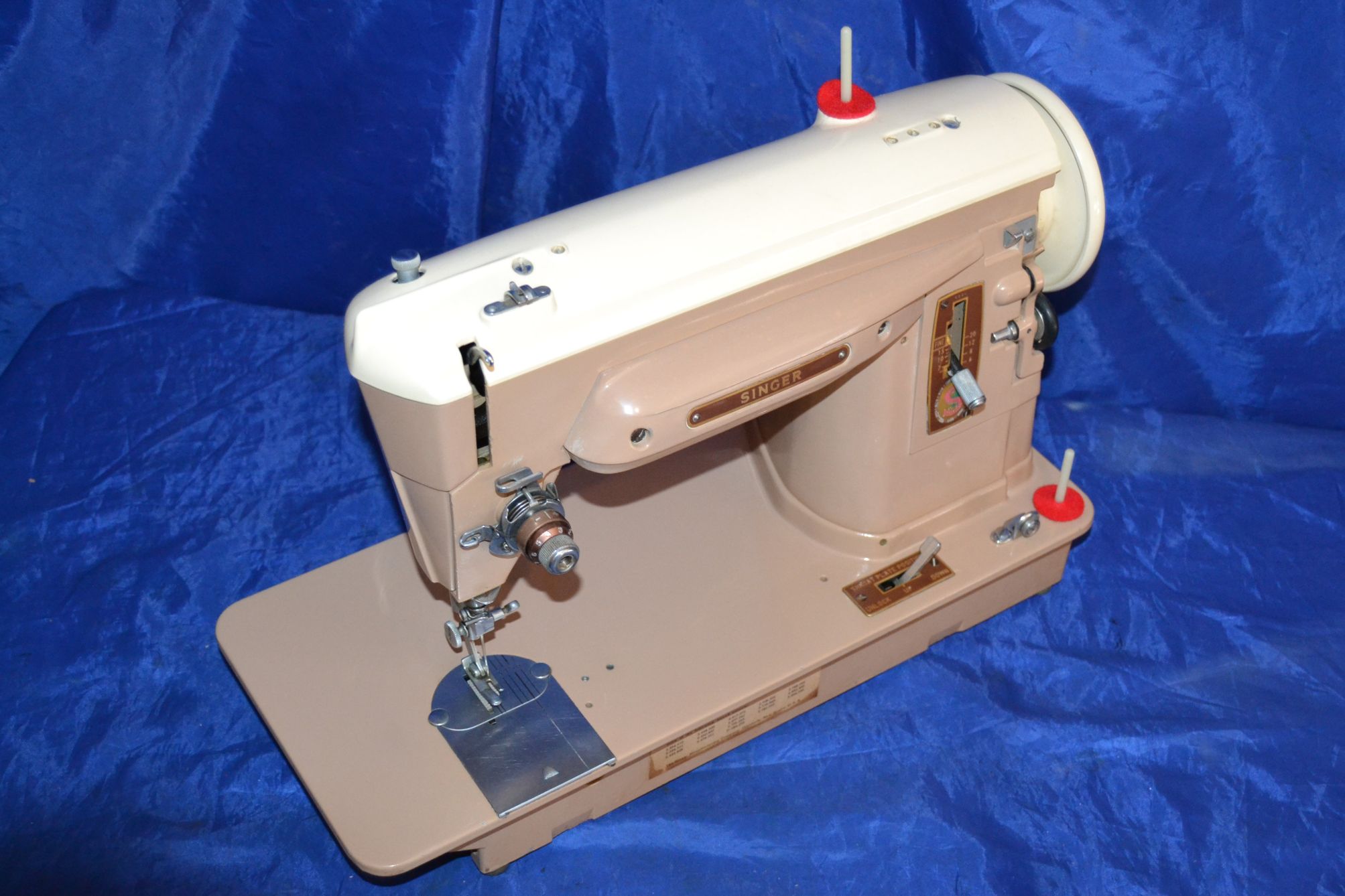 SINGER 404 SLANT NEEDLE SEWING MACHINE SERVICED READY TO SEW
